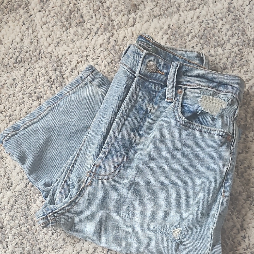 Light Blue Distressed Women's Jeans